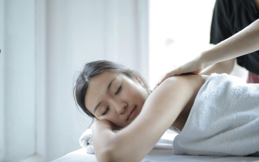 What’s The Difference Between Regular Massage and Therapeutic Massage?